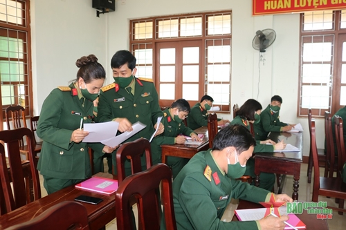 Quân khu 4: Khảo sát việc chấp hành pháp luật, kỷ luật quân đội tại Bộ Chỉ huy quân sự tỉnh Quảng Bình